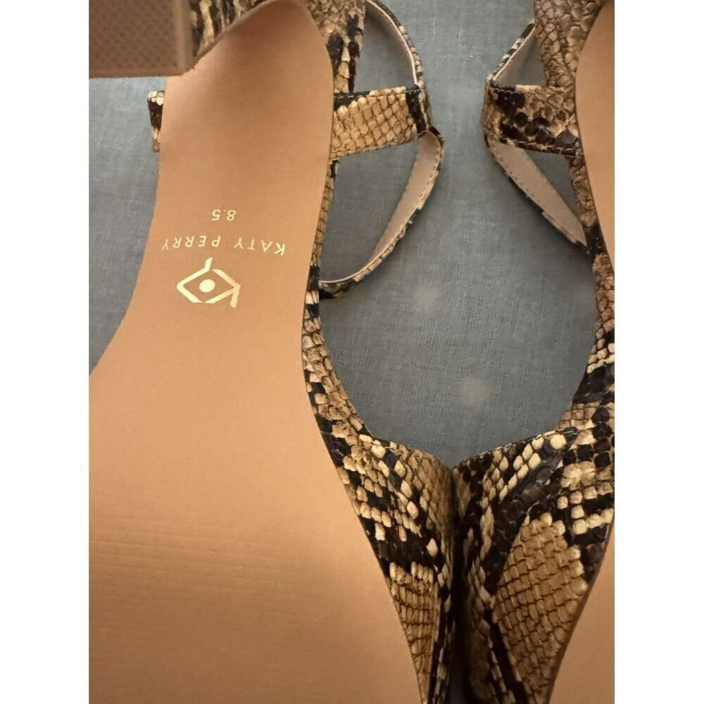 Katy Perry The Square Open Sandal Snake Embossed Size 8.5 New In Box - Picture 6 of 8